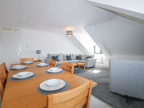 Cottage | Tempat makan