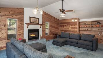 Studio (3 Bedrooms) | Fasilitas properti