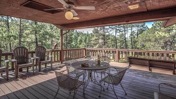 Studio (3 Bedrooms) | Fasilitas properti