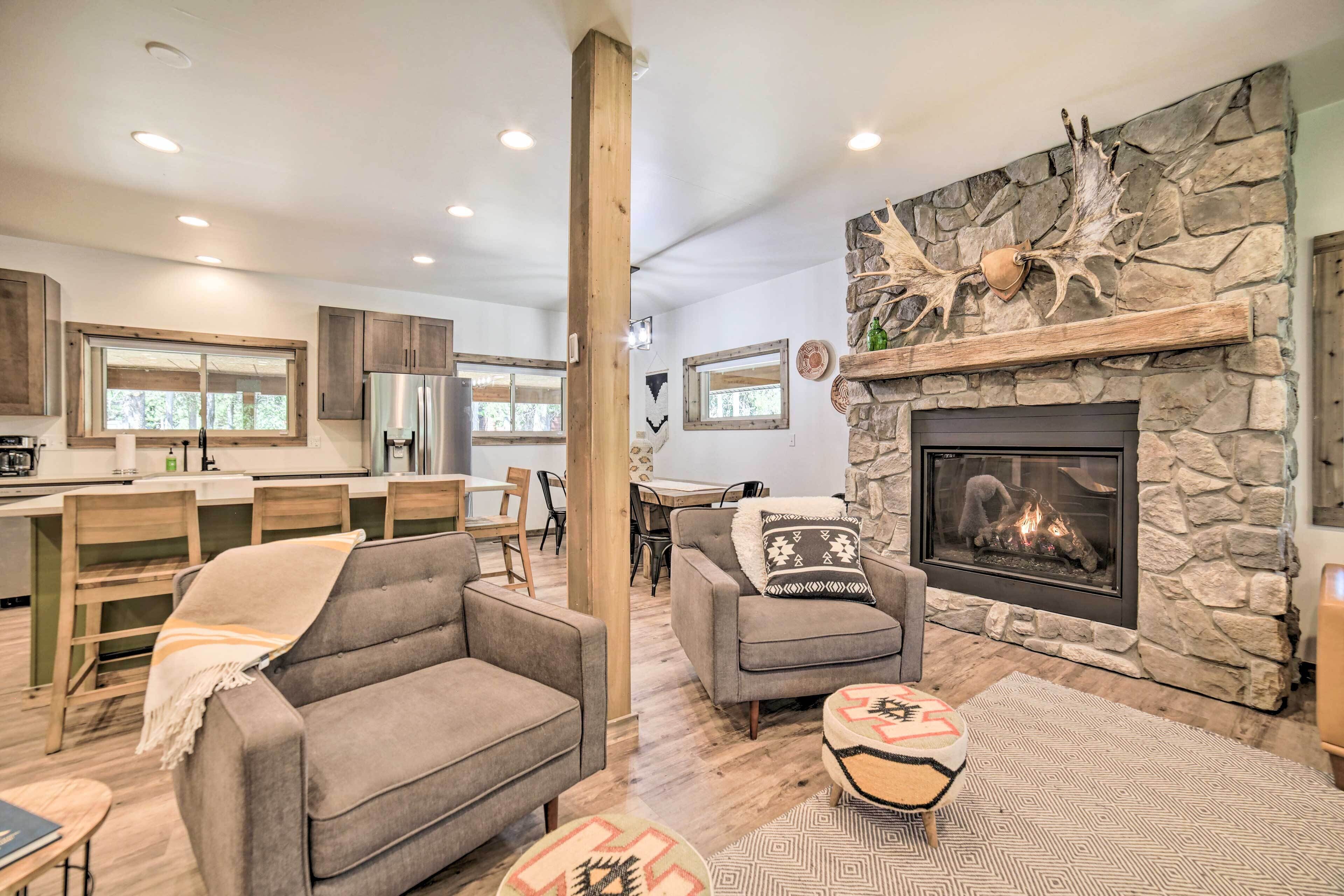 Contemporary Cabin w/ Game Room & Fire Pit