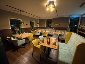 Restaurant - Hotel & Restaurant Elbschetal (Wetter)