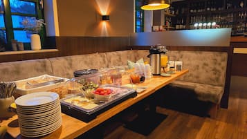 Daily buffet breakfast (EUR 12.90 per person)