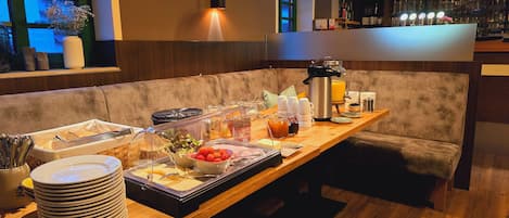 Daily buffet breakfast (EUR 12.90 per person)