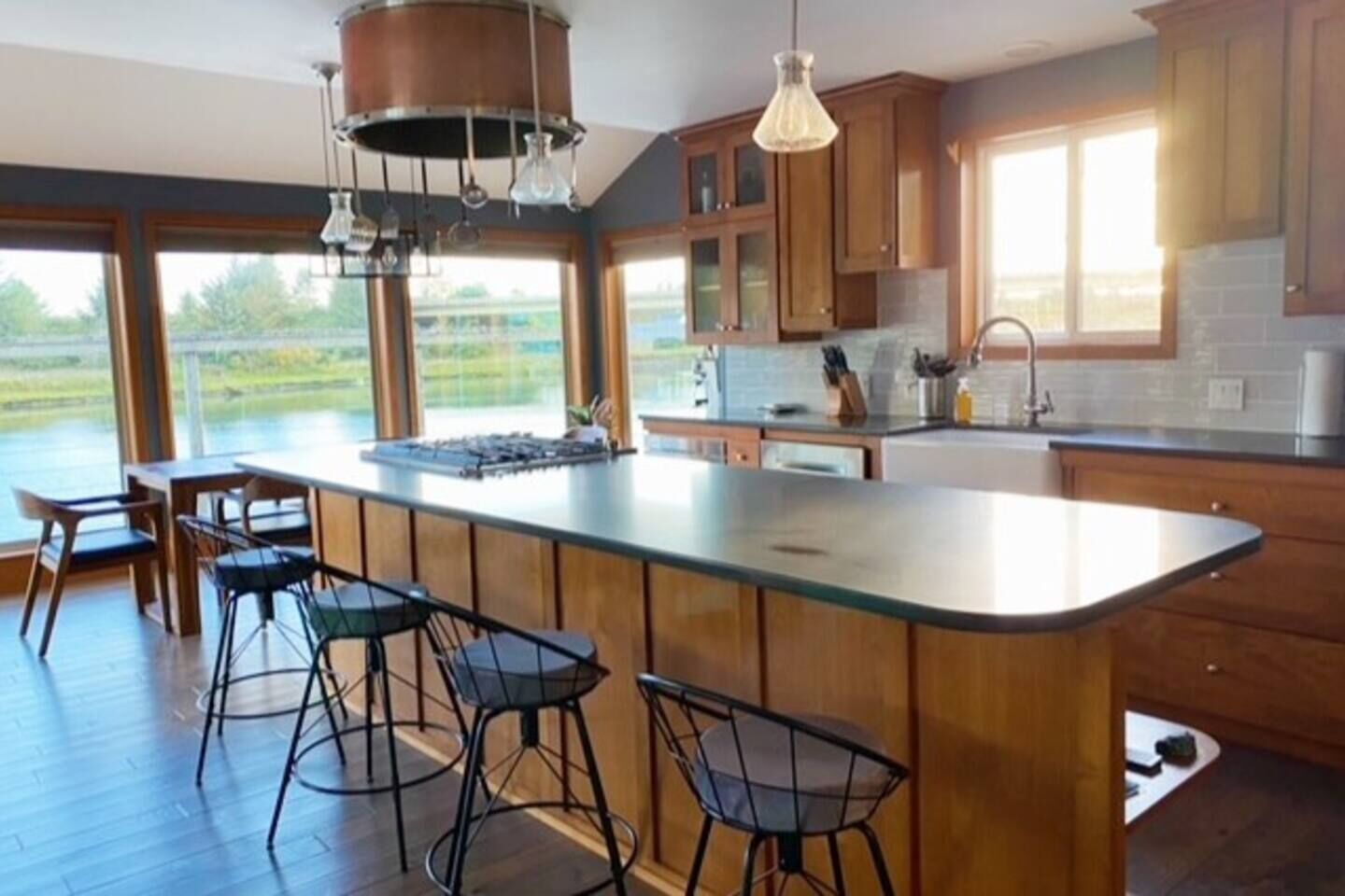 Stunning River Retreat on the Oregon Coast