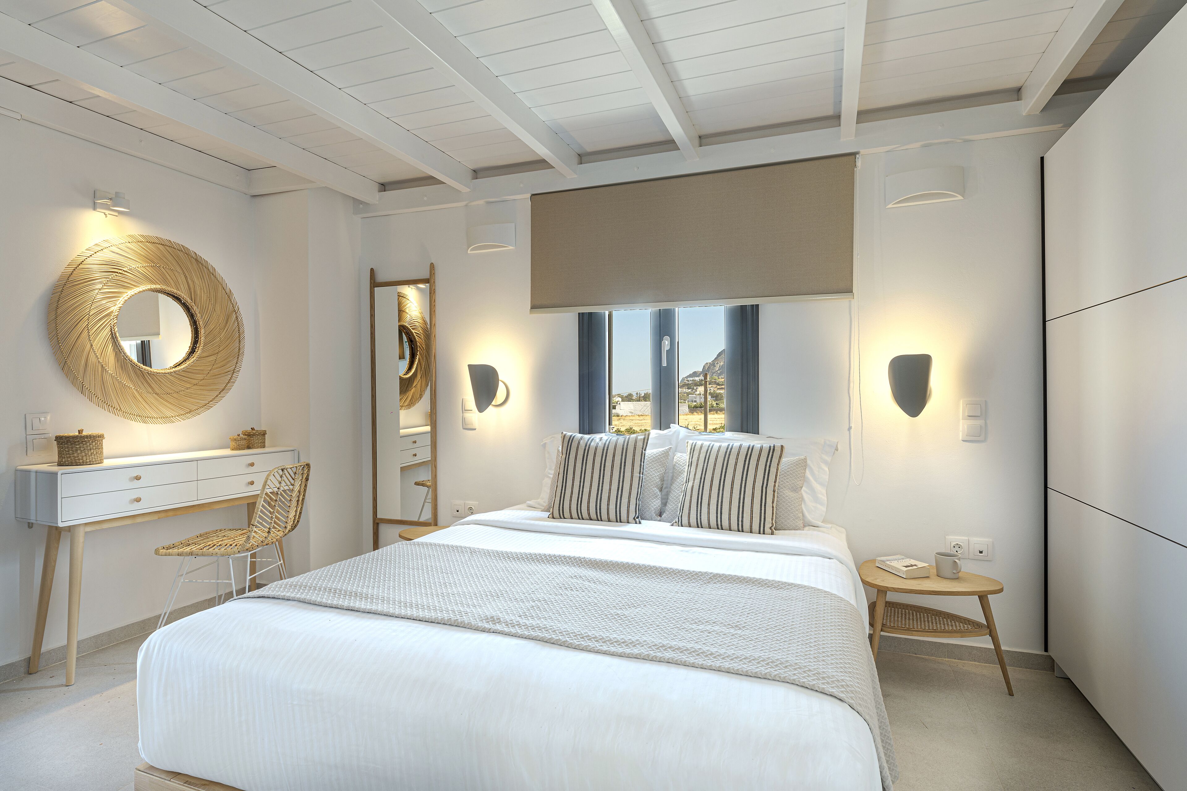 3 Schlafzimmer, hochwertige Bettwaren, individuell dekoriert