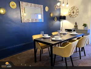 Deluxe Apartment, Private Bathroom | Dining - Priorswood House (Taunton)