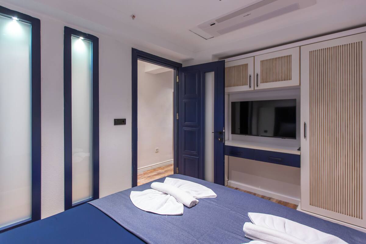 Apartemen Comfort | Setrika/meja setrika, Wi-Fi gratis, dan seprai linen