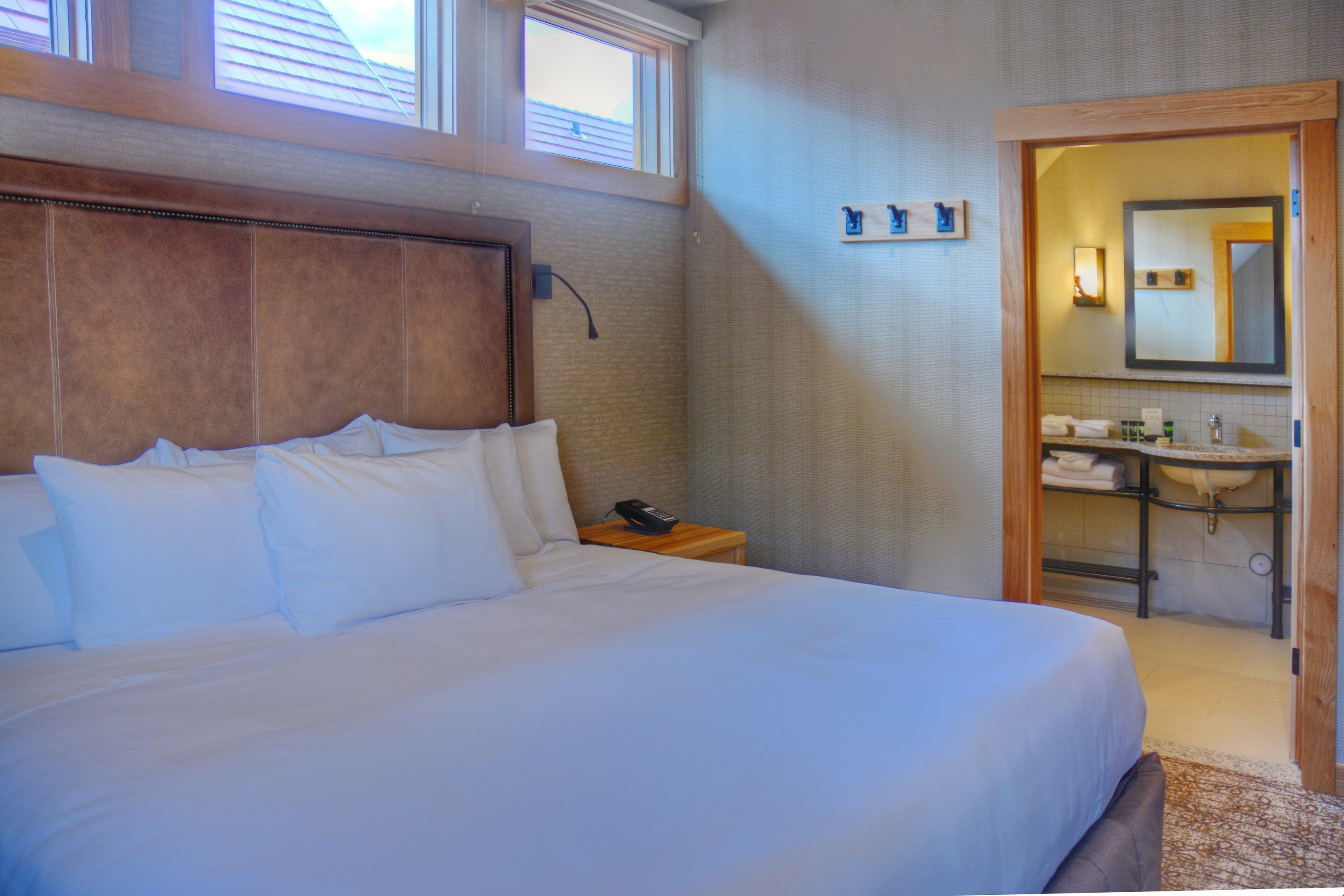 1 bedroom, in-room safe, iron/ironing board, free WiFi