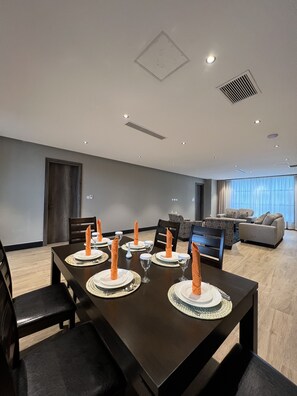 Superior Apartment | In-room dining