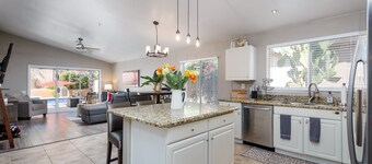 Gated! 3/2 Pool, Bbq, Fire-Table! License #2034087