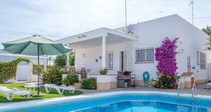 Holiday Home 'Marblau 1' close to the Beach with Pool & Wi-Fi
