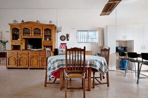 Dining - Vacation Home Finca El Pizarro with Sea View, Pool & Garden (Arico)