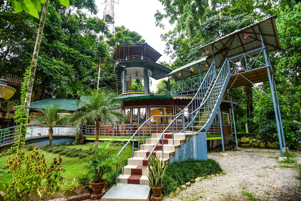 Aranya Jungle Resort