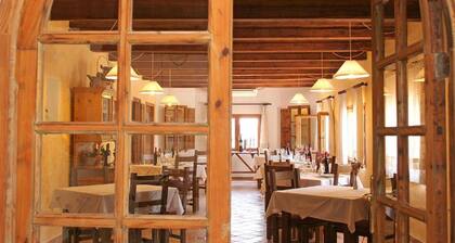 Holiday Apartment with Mountain View & Shared Pool