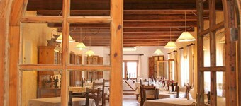 Holiday Apartment with Mountain View & Shared Pool