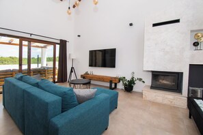 Villa | Living room | Fireplace - Villa Lucia (Skradin)