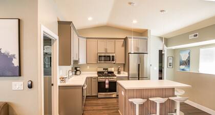 *Brand New* Modern Luxury Downtown Loft with AC!!!