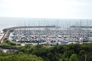 Plage à proximité, sable blanc