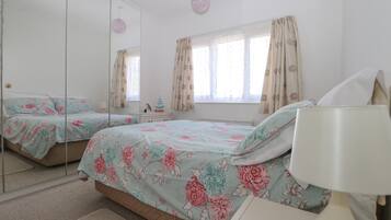 4 bedrooms, individually decorated, individually furnished, free WiFi