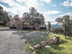 Studio (6 Bedrooms) | Property amenity - Avalon by Ruidoso Vacation Rentals (Ruidoso)