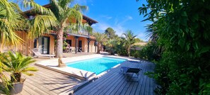 Piscine extérieure, piscine chauffée