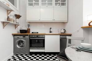 Studio - kök | Eget kök | Diskmaskin och grytor/köksredskap