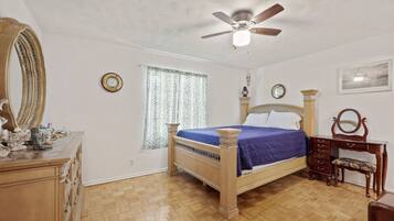 House, Multiple Beds, Patio, Garden View | 3 bedrooms, free WiFi, bed sheets