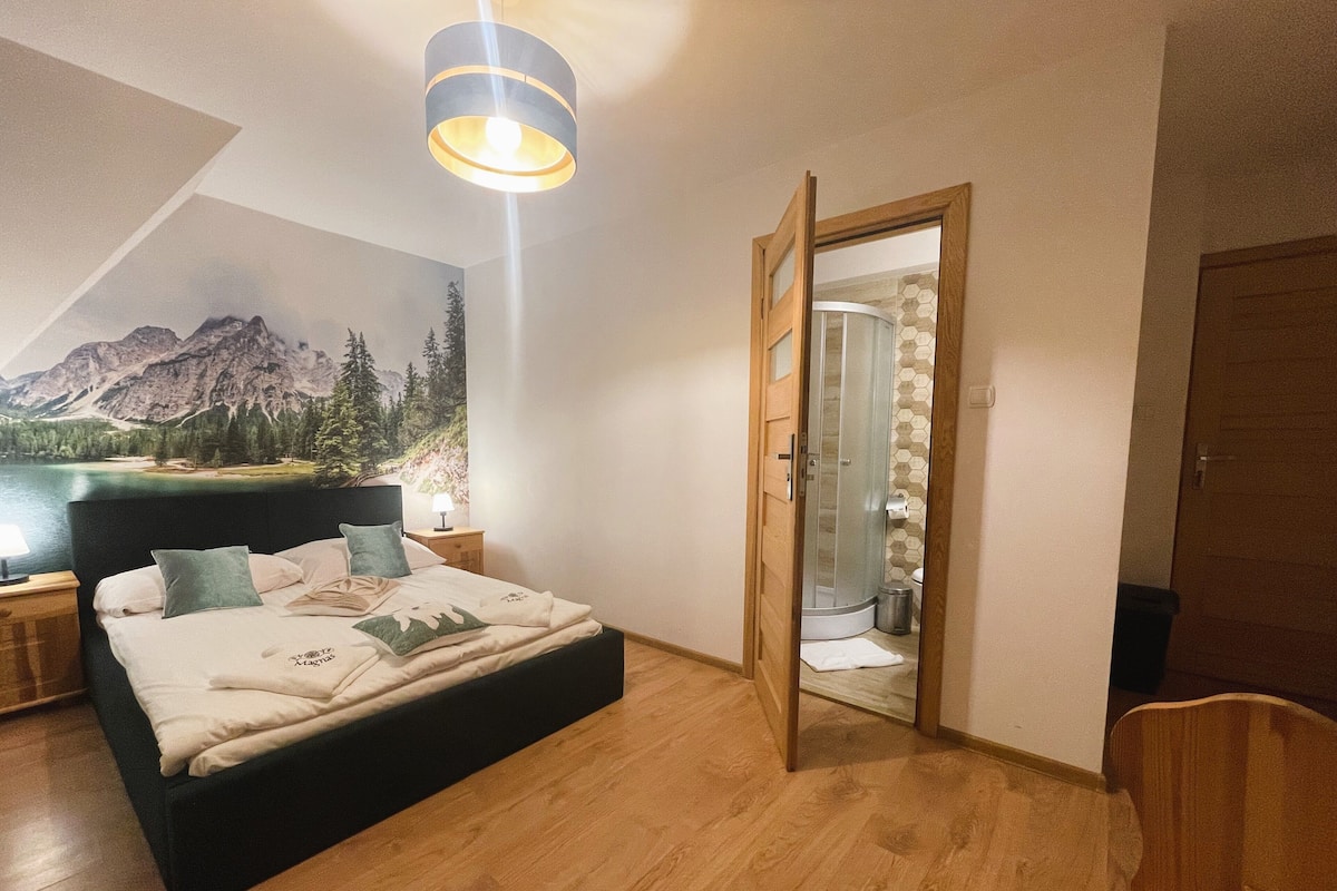 Classic Double Room | 1 bedroom, iron/ironing board, free WiFi, bed sheets