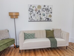 Interior - The Bookcase (Colwyn Bay)