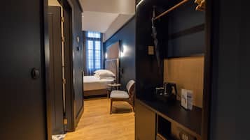 Double Room Aliados View | 1 多间卧室、迷你吧、客房内保险箱、办公桌