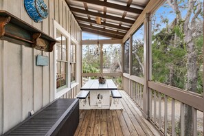 Dining - Morning Glory, Landings Resort, River Cottage (Steinhatchee)