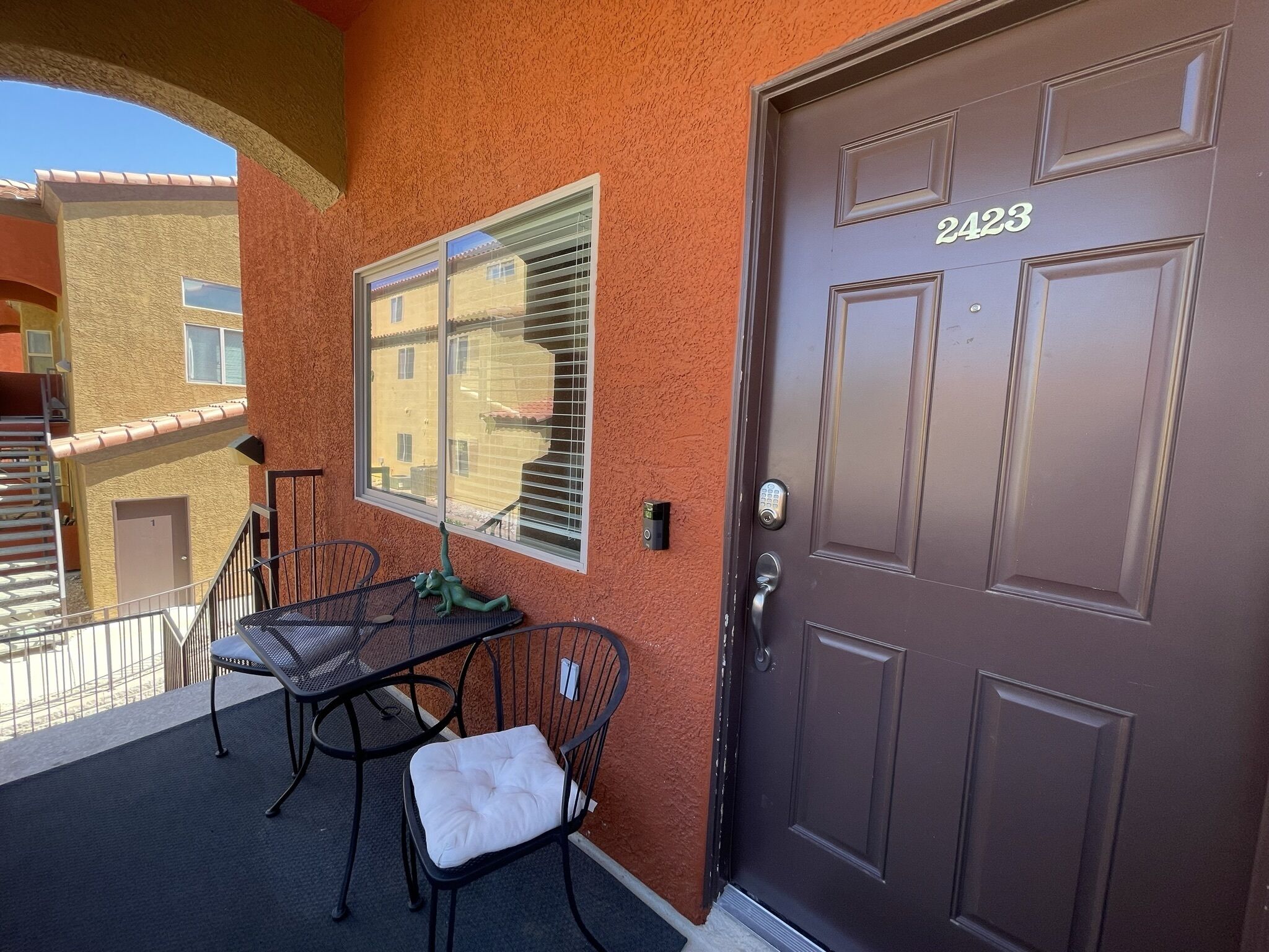 Frog Hollow Mesquite Vacation Rental with Private Balcony