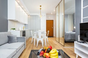 Apartment, 1 Schlafzimmer, Balkon | Wohnzimmer