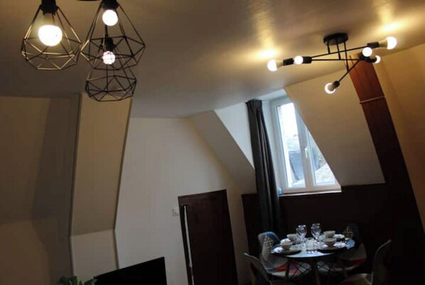 Dining - Les cottages du prytanee 3- Warm and quiet T2 apartment (La Flèche)
