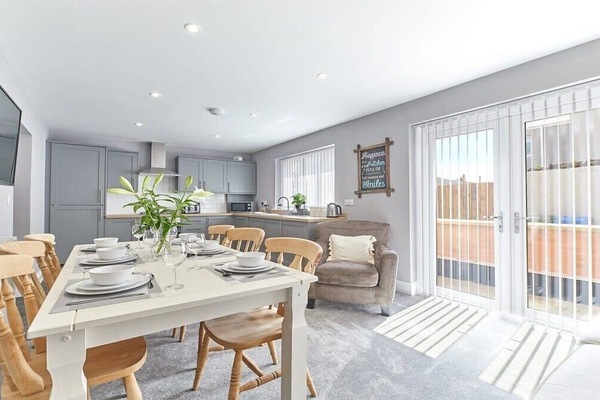 Sea Breeze, Amble - Host & Stay