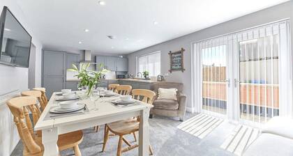 Host & Stay | Sea Breeze