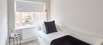 Host & Stay | Ings Lane