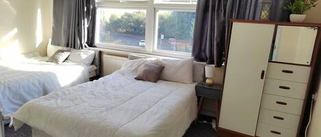 4 Schlafzimmer