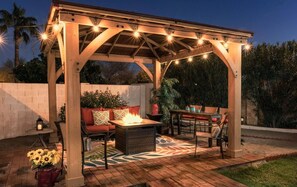 Casa, 4 habitaciones | Terraza o patio