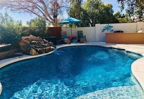 Casa, 4 habitaciones | Alberca | Alberca climatizada