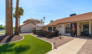 House, 4 Bedrooms | Property grounds - Casa De Beck 4 Bedroom Home by Redawning (Scottsdale)