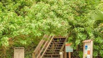 Condo, 2 Bedrooms | Property grounds