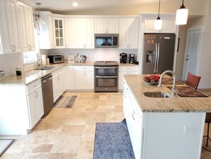 House, 3 Bedrooms | Private kitchen | Stovetop, coffee/tea maker, electric kettle, toaster - Island Escape 3 Bedroom Home (St. Augustine)