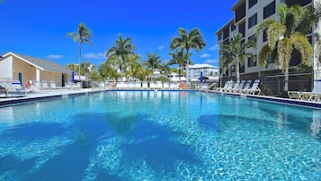 Condo (1 Bedroom) | Property amenity