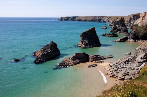 Maris Cottage is a cosy home from home, perfect for a family with small children or some surfing fri