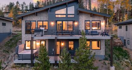 Rendezvous Game Trail | Luxe Mountain Home | Brand New Build | Amazing Views