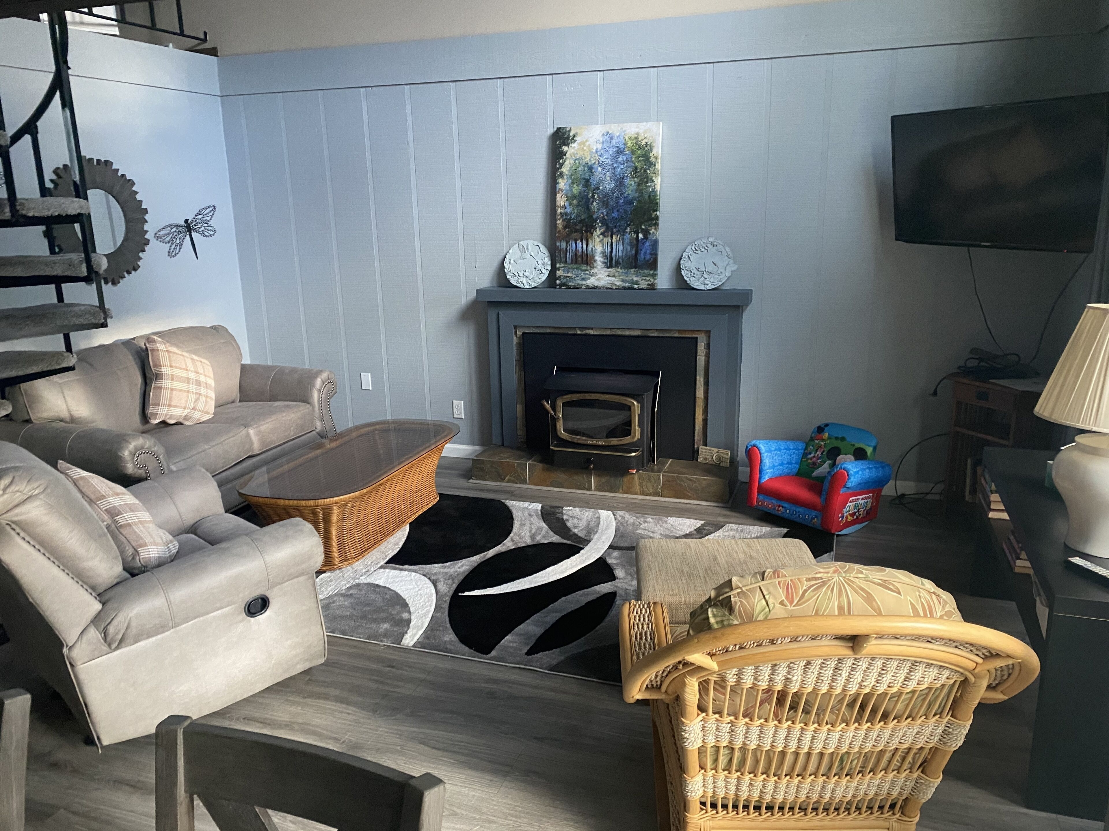 Relaxing 3 story townhouse 