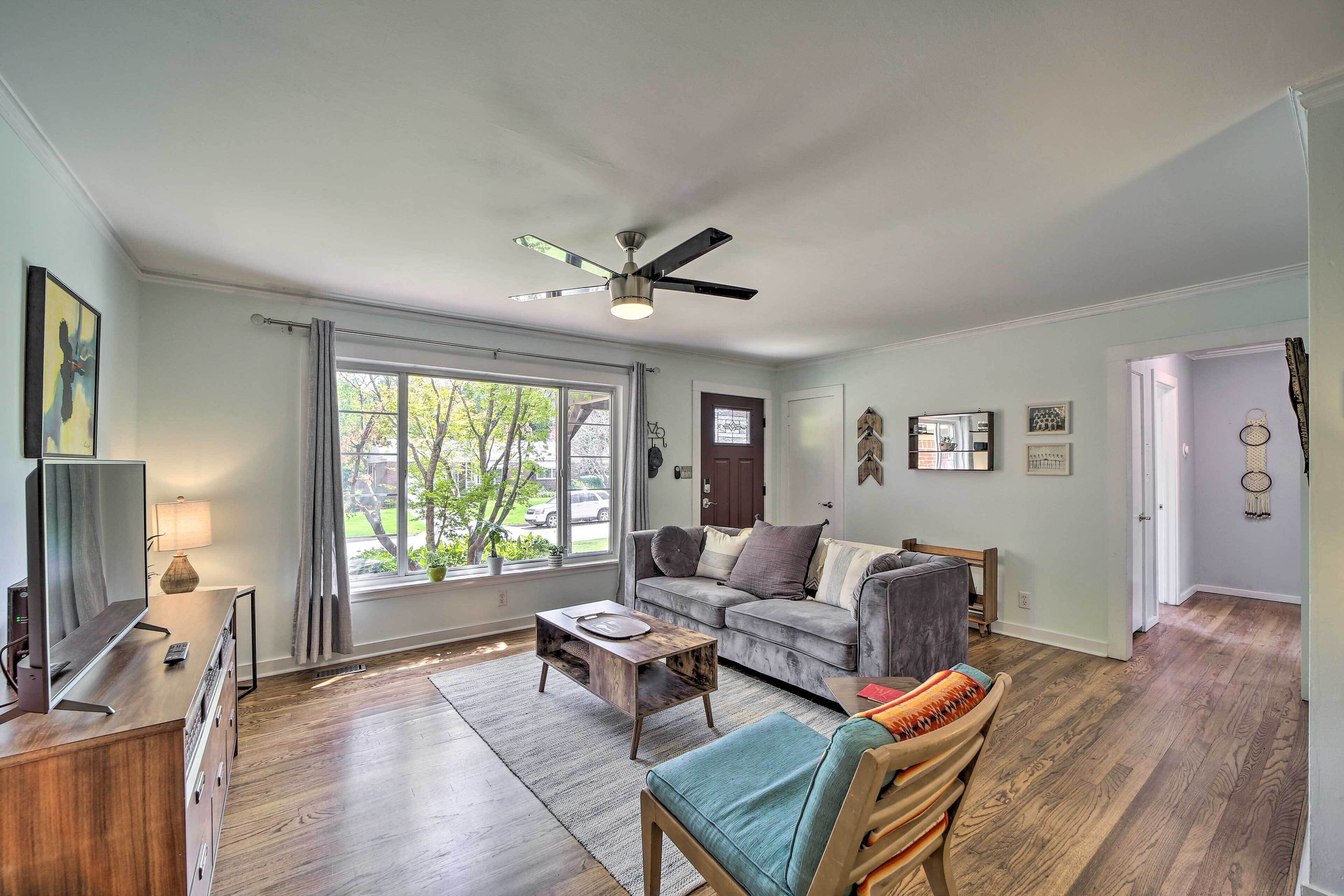 Tulsa Family Home w/ Yard < 6 Mi to Downtown!