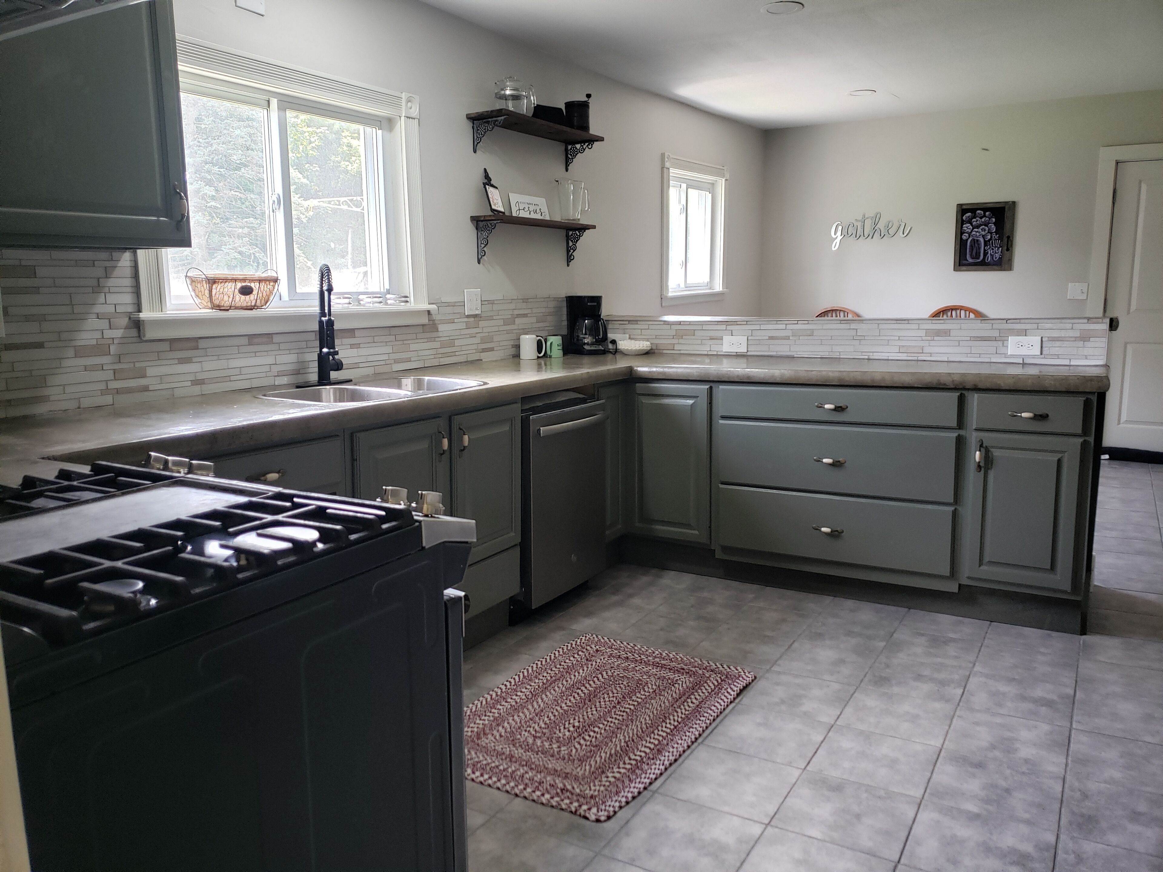 Country farmhouse close to Hillsdale College.