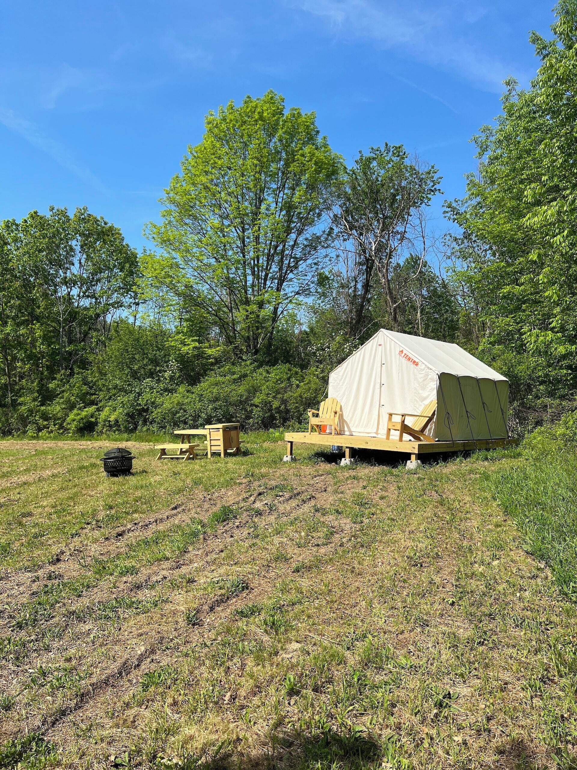 Tentrr Signature Site - Isabel's Family Farm